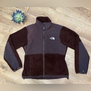 The North Face Womens Denali Fleece
Jacket brown small